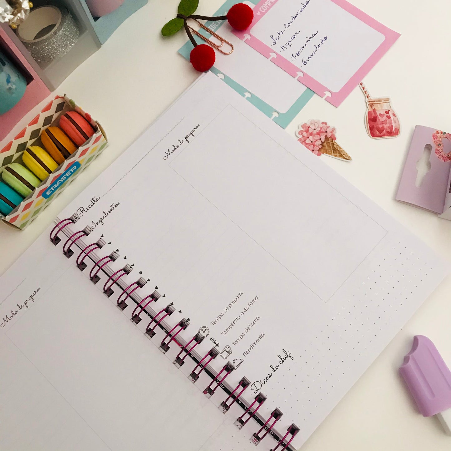 Caderno de Receitas Cor de Rosa