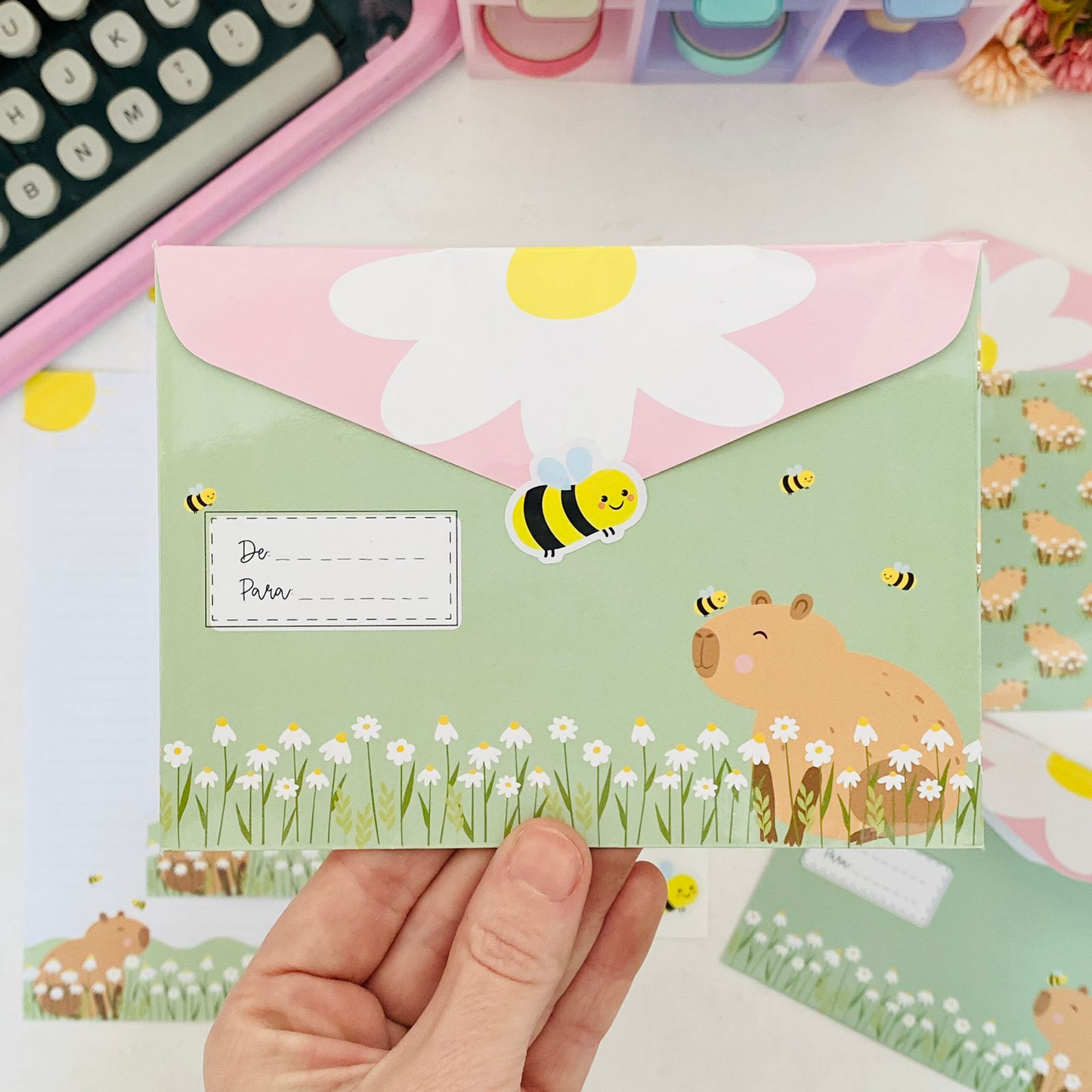 Kit Papéis de Carta com Envelopes Capivaras